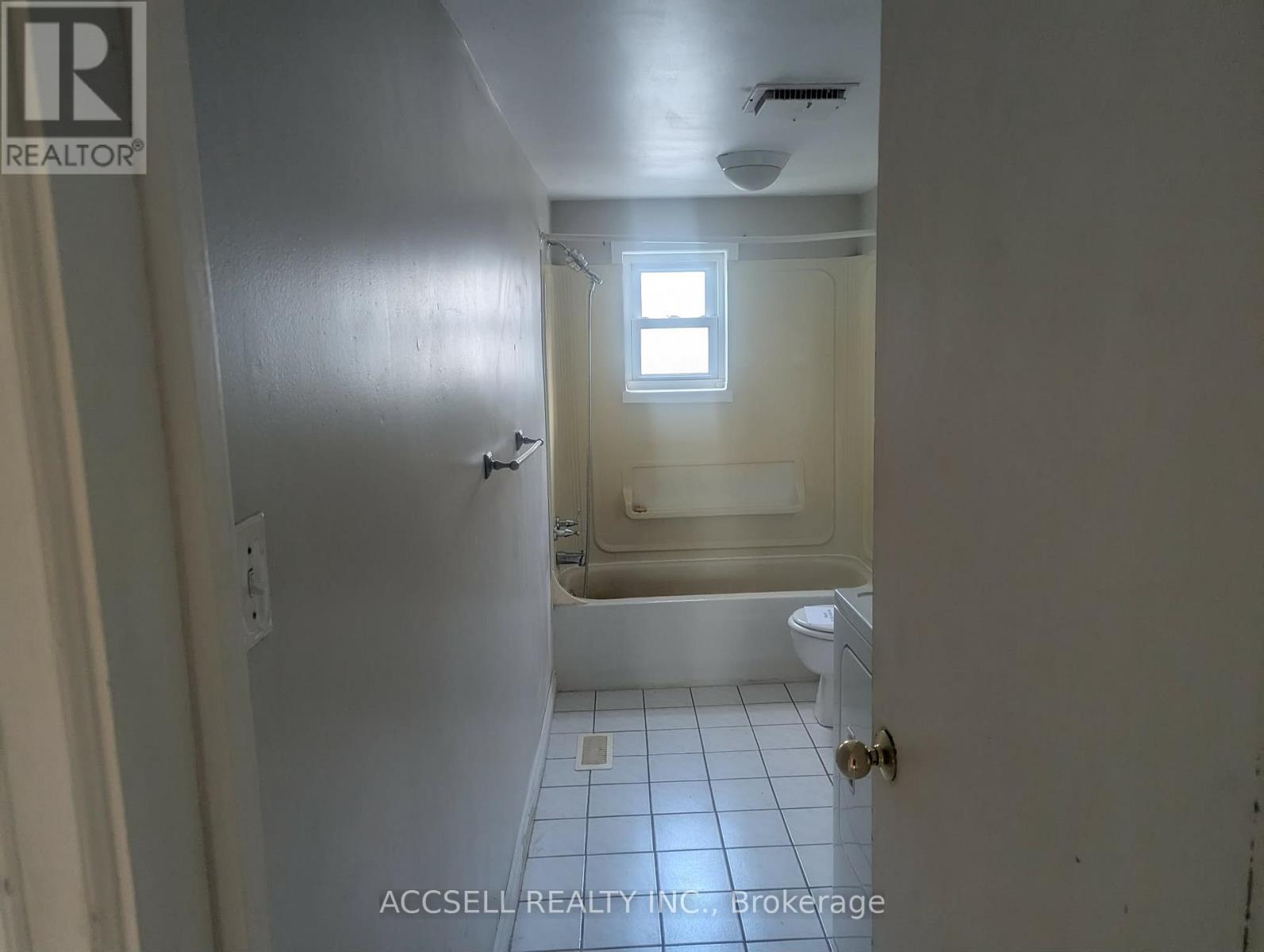 35 Lennox Street, Ottawa, Ontario  K0A 2Z0 - Photo 11 - X13463486