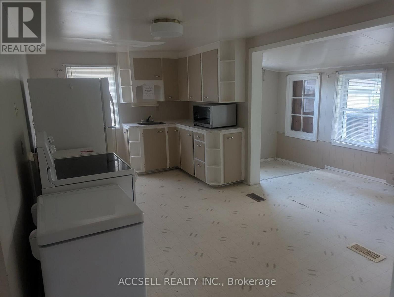 35 Lennox Street, Ottawa, Ontario  K0A 2Z0 - Photo 15 - X13463486