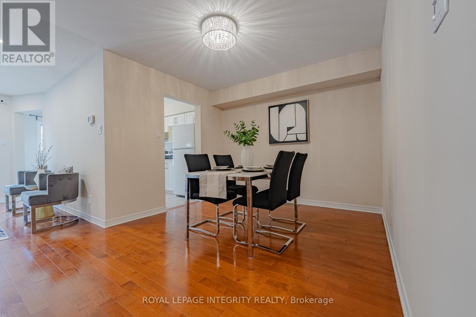 16 Redding Way, Ottawa, Ontario  K2G 6C2 - Photo 6 - X13463518