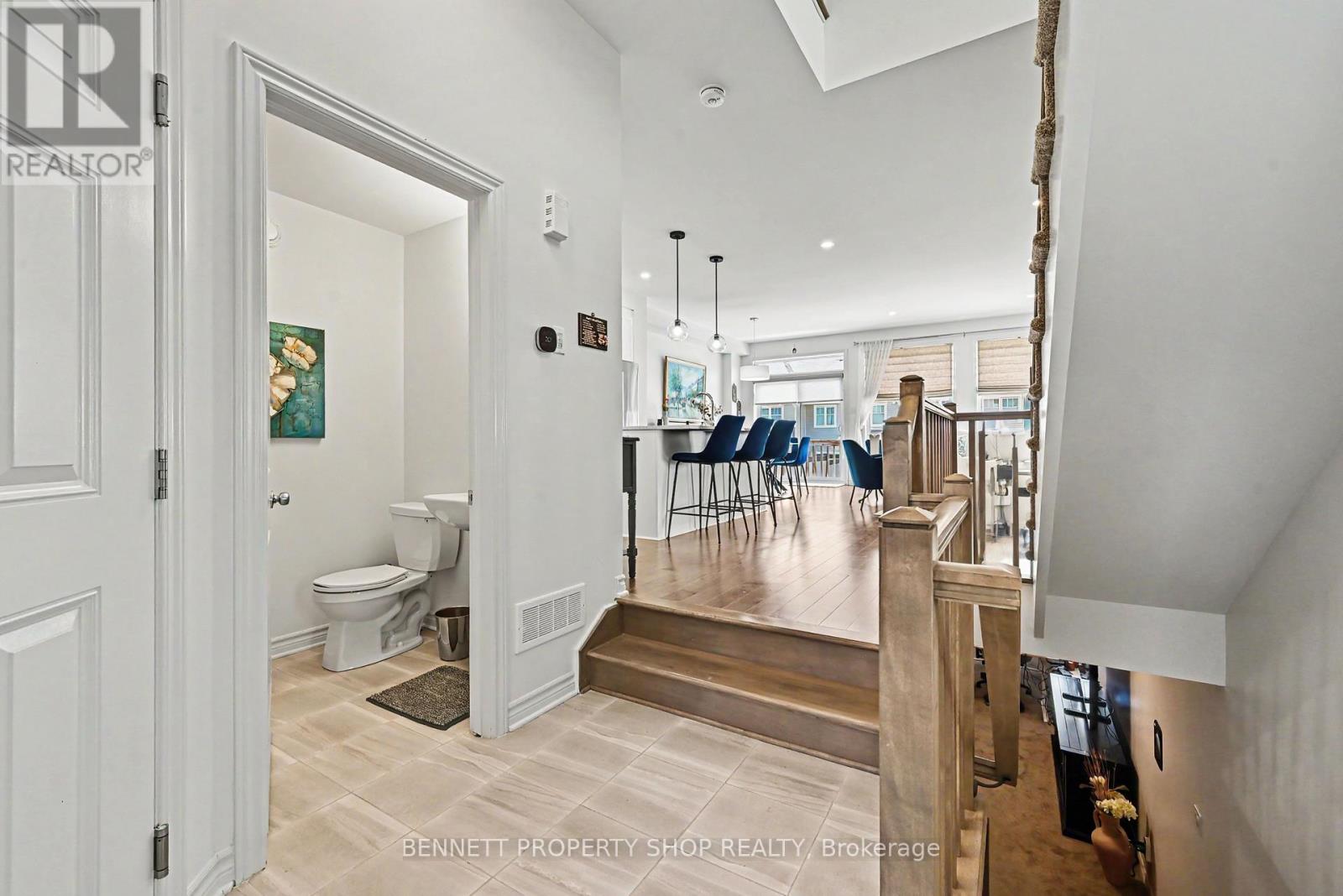 793 Antonio Farley Street, Ottawa, Ontario  K4A 5K1 - Photo 2 - X13463582