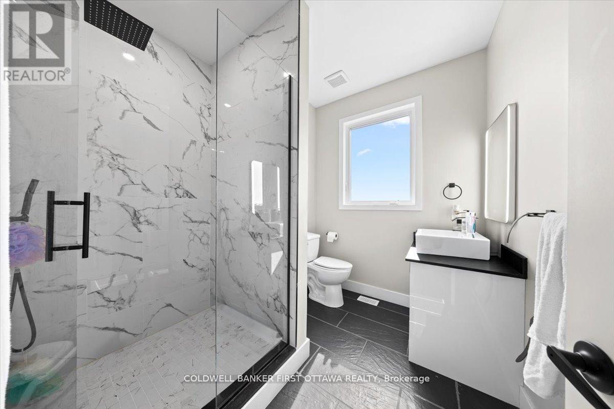 A/b - 22 Inverkip Avenue, Ottawa, Ontario  K1T 4B7 - Photo 33 - X13463588