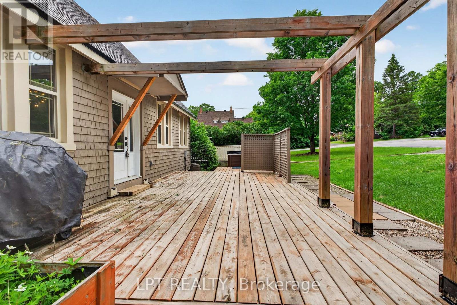 26 Charbonneau Street, Mcnab/braeside, Ontario  K0A 1G0 - Photo 12 - X13463660