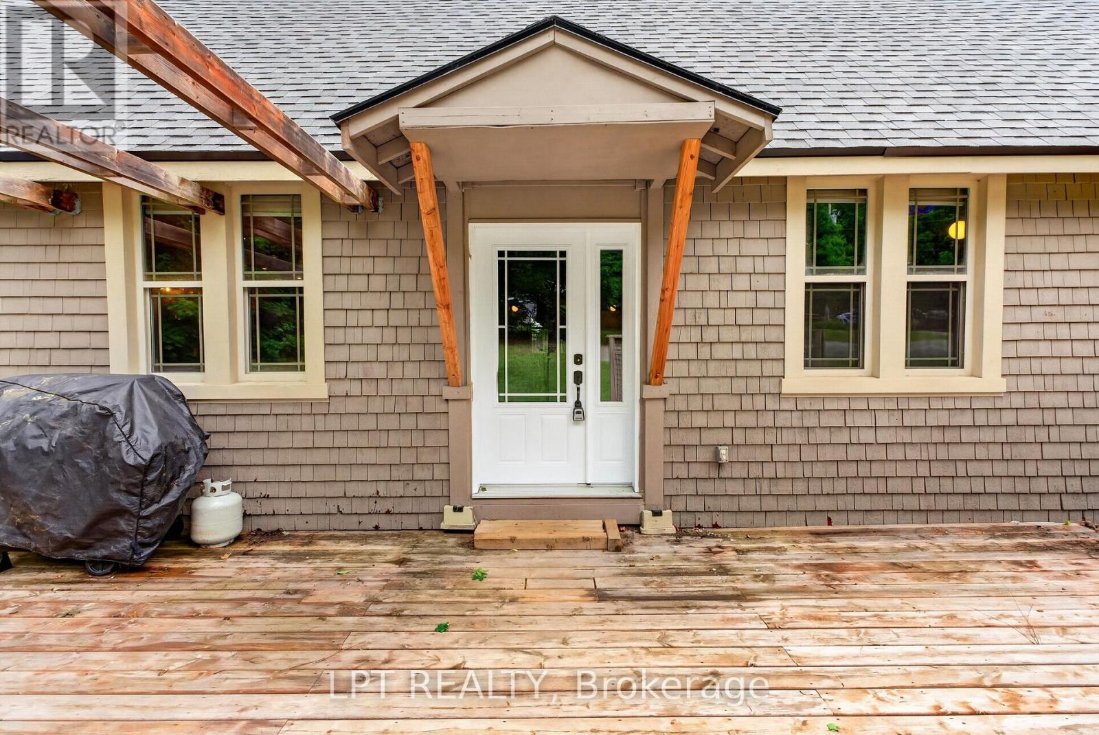 26 Charbonneau Street, Mcnab/braeside, Ontario  K0A 1G0 - Photo 2 - X13463660