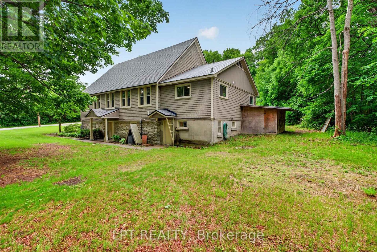 26 Charbonneau Street, Mcnab/braeside, Ontario  K0A 1G0 - Photo 3 - X13463660