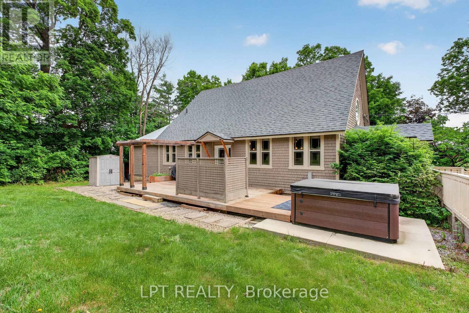 26 Charbonneau Street, Mcnab/braeside, Ontario  K0A 1G0 - Photo 9 - X13463660