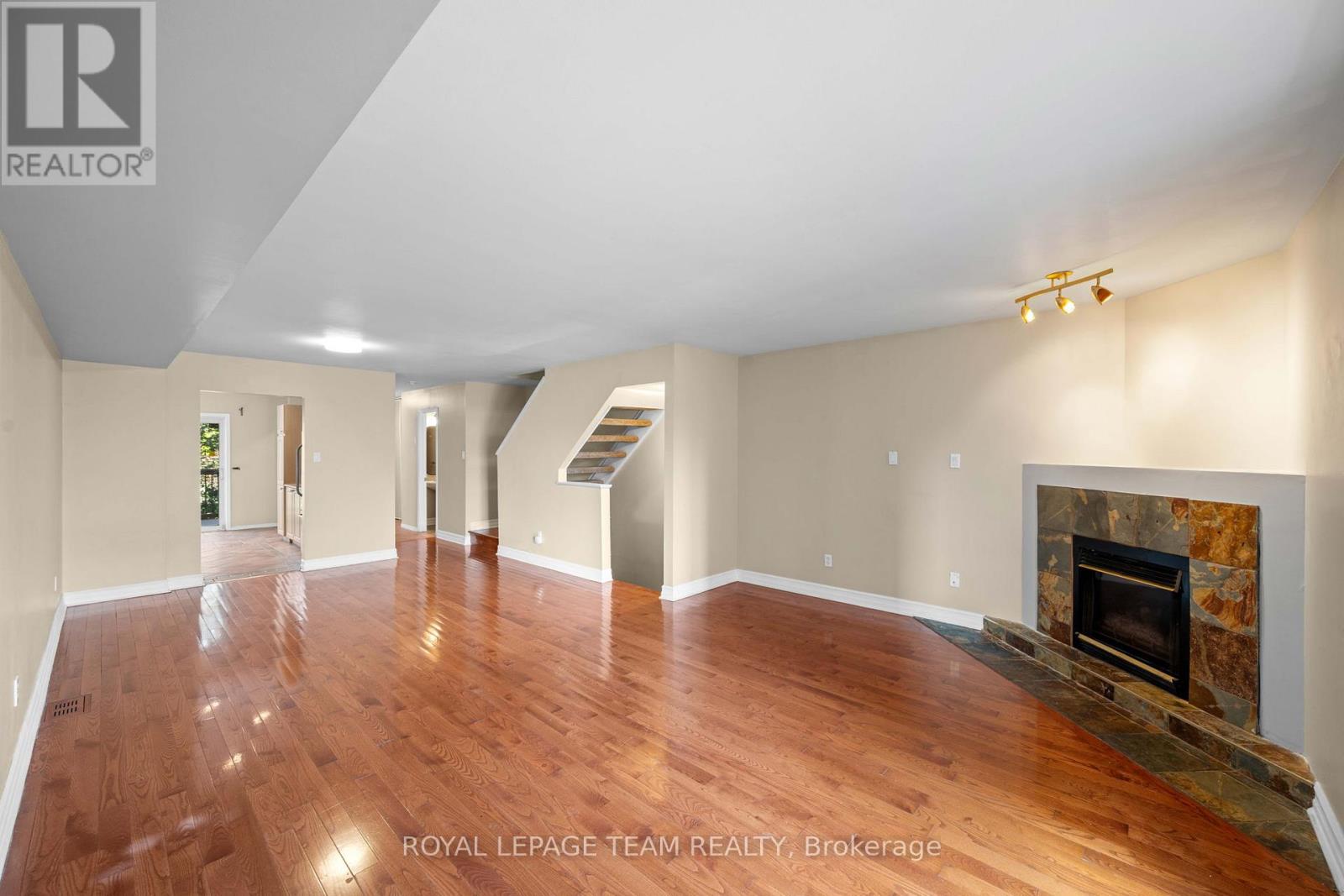 91 Thornbury Crescent, Ottawa, Ontario  K2G 6C4 - Photo 16 - X13463676