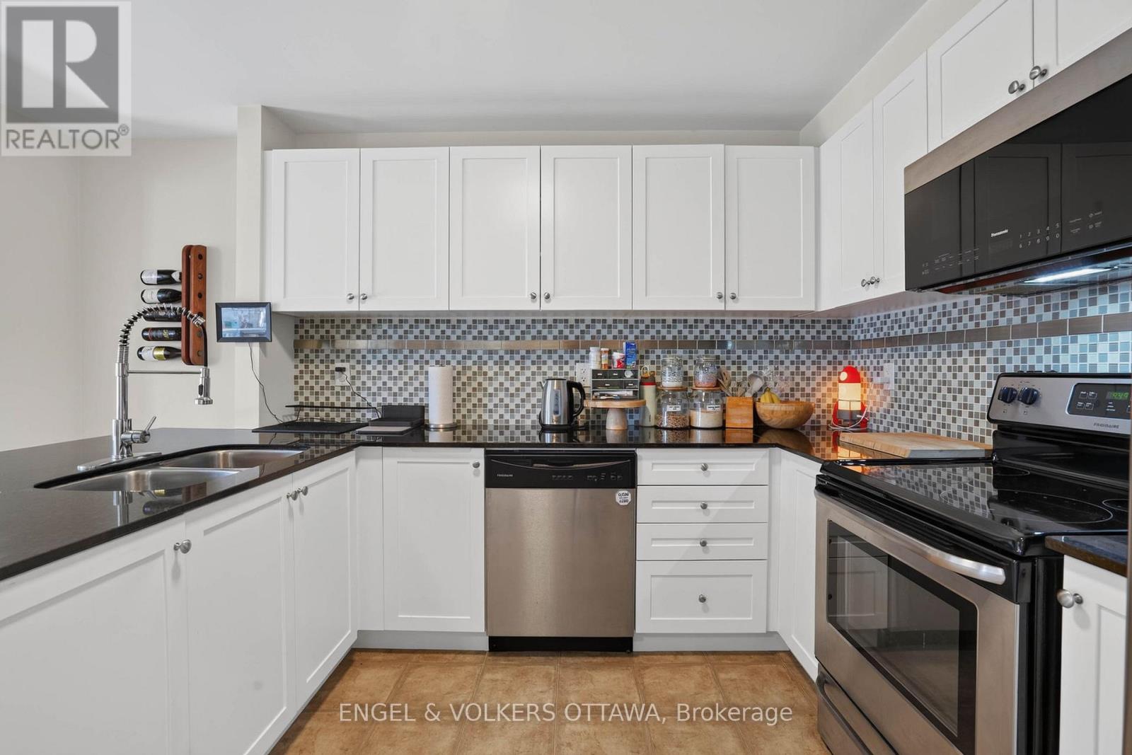 241 Par-La-Ville Circle, Ottawa, Ontario  K2S 0T6 - Photo 9 - X13463726
