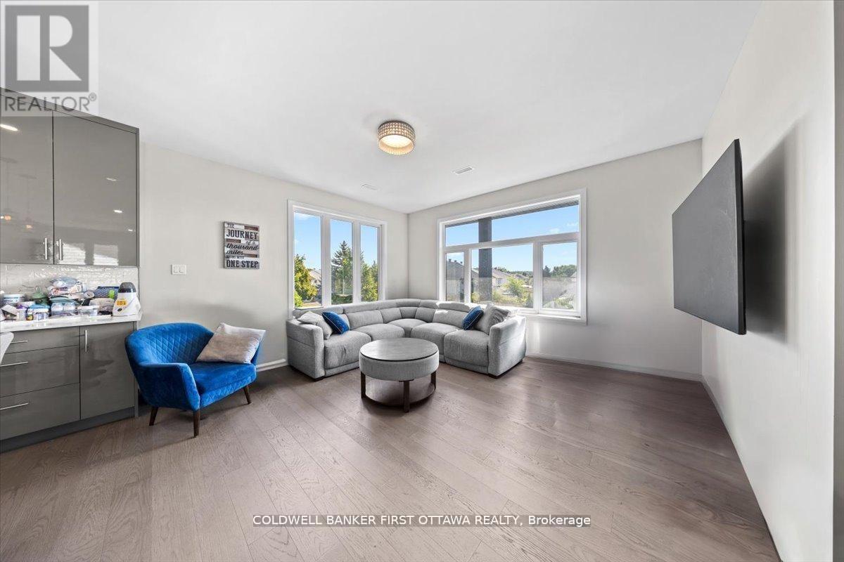 A & B - 25 Pennard Way, Ottawa, Ontario  K1T 4C1 - Photo 33 - X13463744