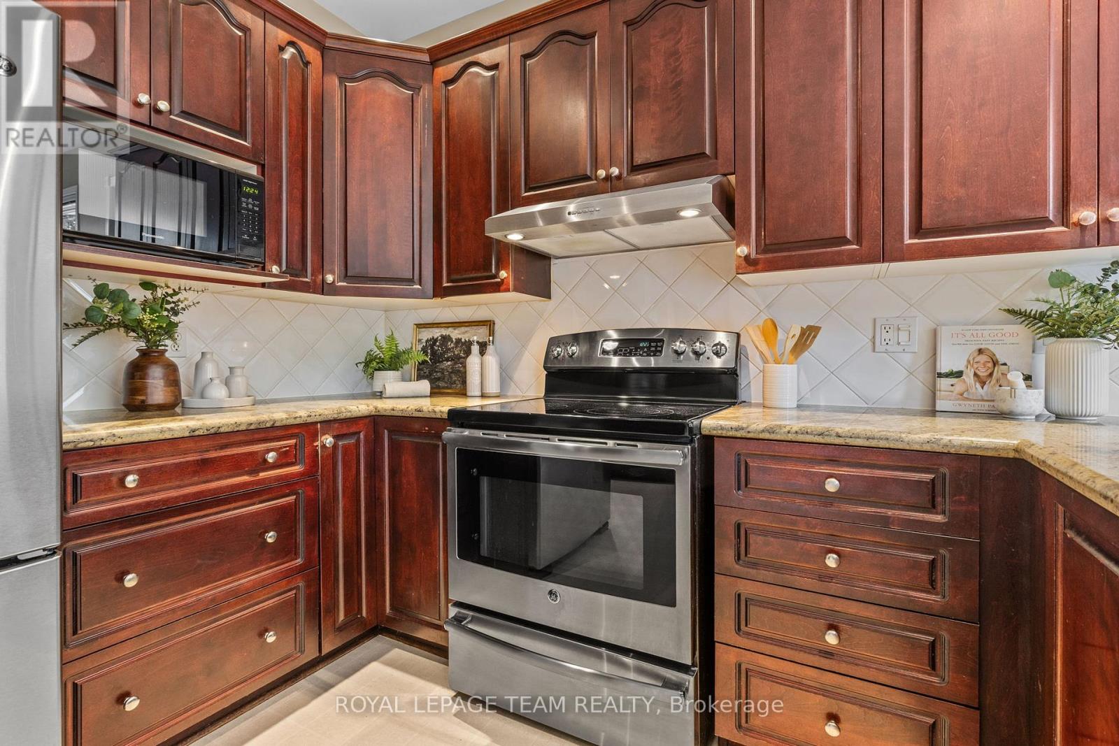 178 Hemlo Crescent, Ottawa, Ontario  K2T 1E5 - Photo 16 - X13463752