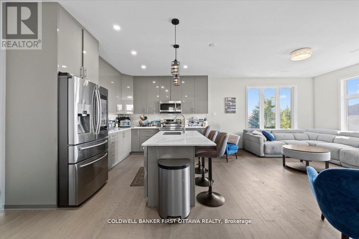A & B - 25 Pennard Way, Ottawa, Ontario  K1T 4C1 - Photo 28 - X13463754