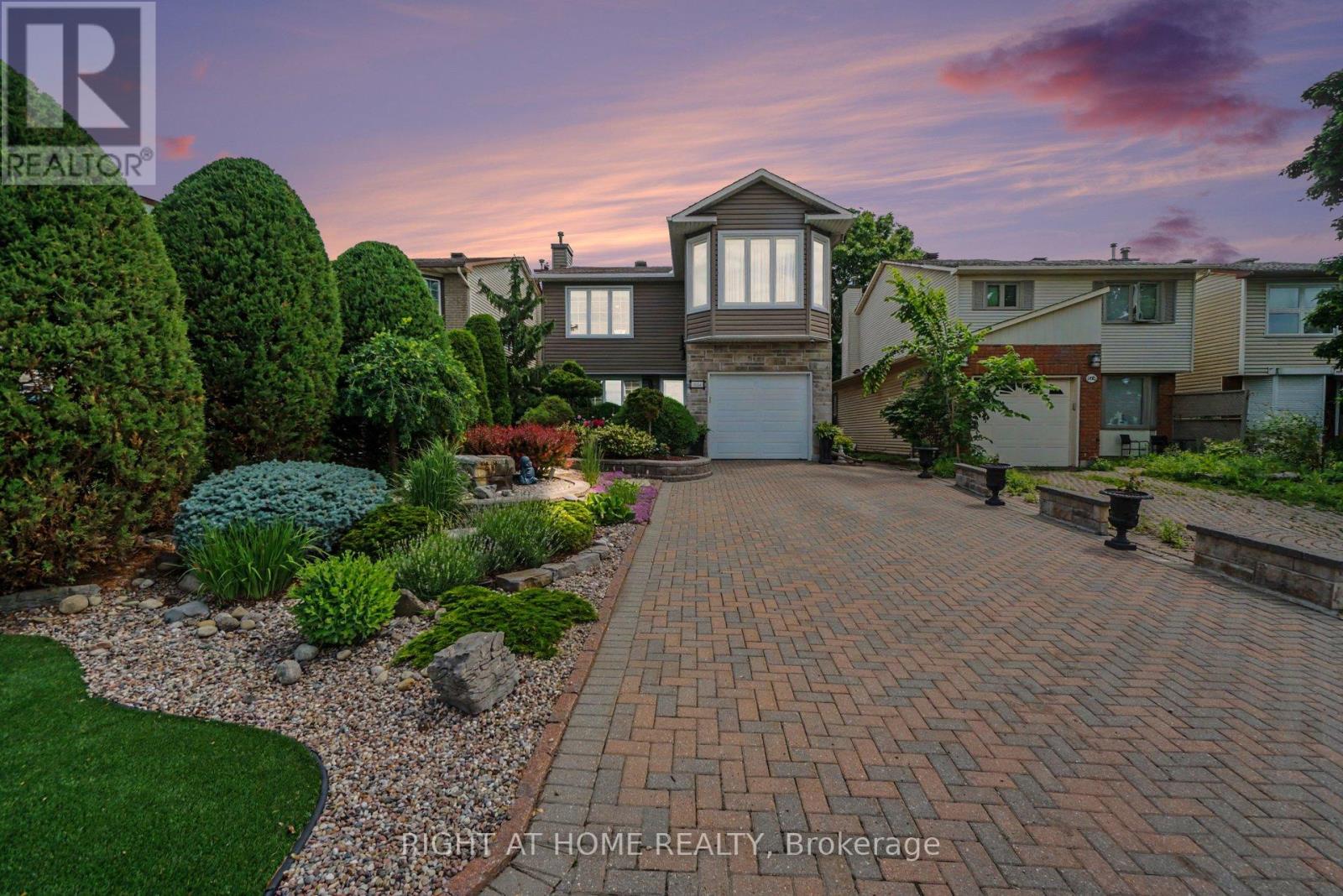 1484 Meadowbrook Road, Ottawa, Ontario  K1B 5C3 - Photo 1 - X13463858