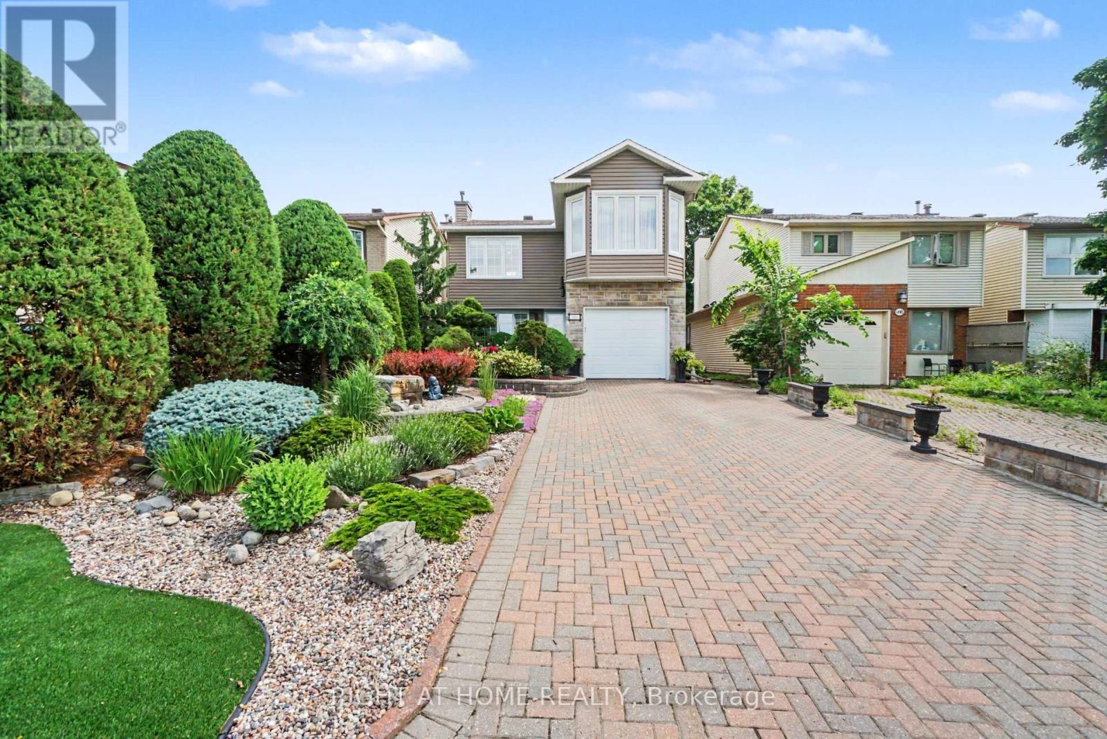 1484 Meadowbrook Road, Ottawa, Ontario  K1B 5C3 - Photo 4 - X13463858