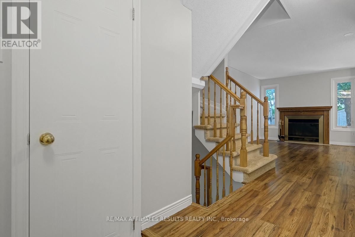 93 Mountshannon Drive, Ottawa, Ontario  K2J 4C2 - Photo 3 - X13464226