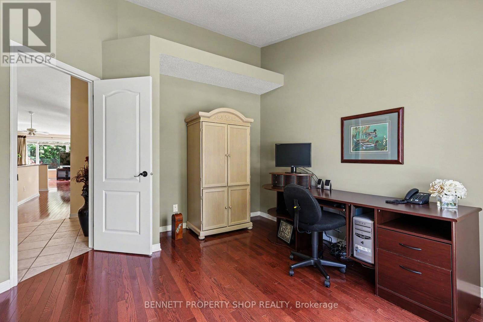 4 Burnstead Crescent, Ottawa, Ontario  K2M 2T4 - Photo 13 - X13464234