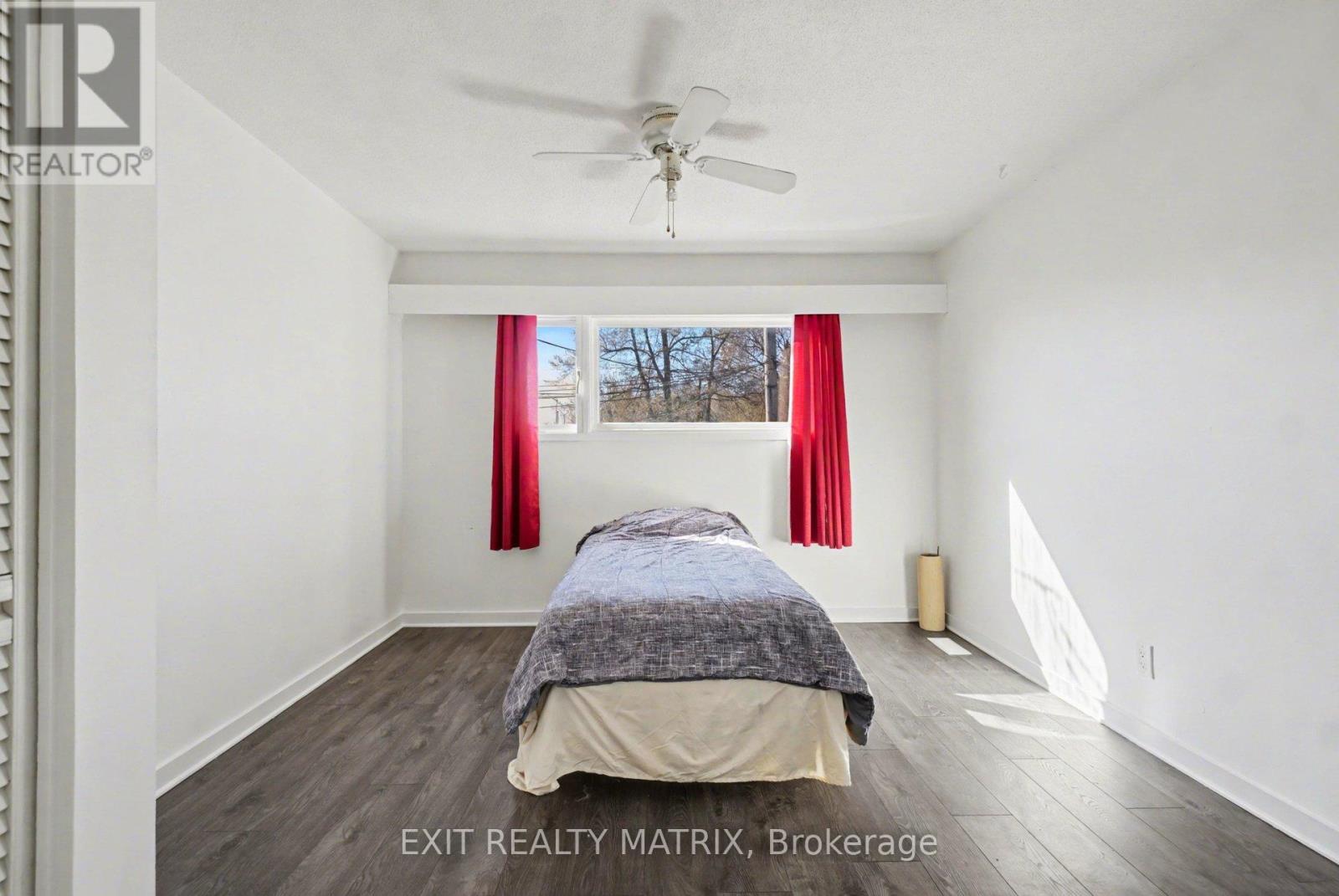 1864 Lenester Avenue, Ottawa, Ontario  K2A 3W8 - Photo 22 - X13464238