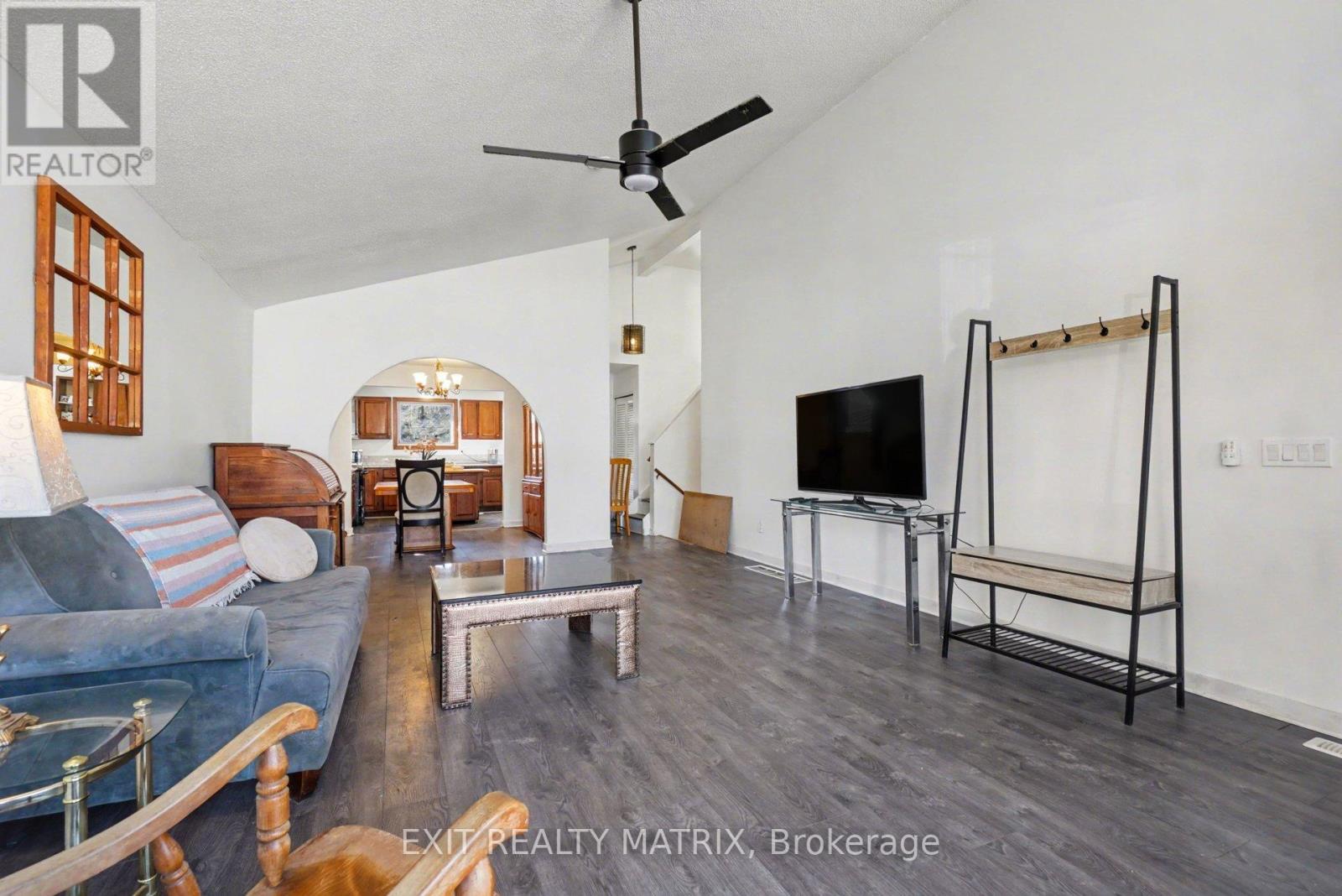 1864 Lenester Avenue, Ottawa, Ontario  K2A 3W8 - Photo 8 - X13464238