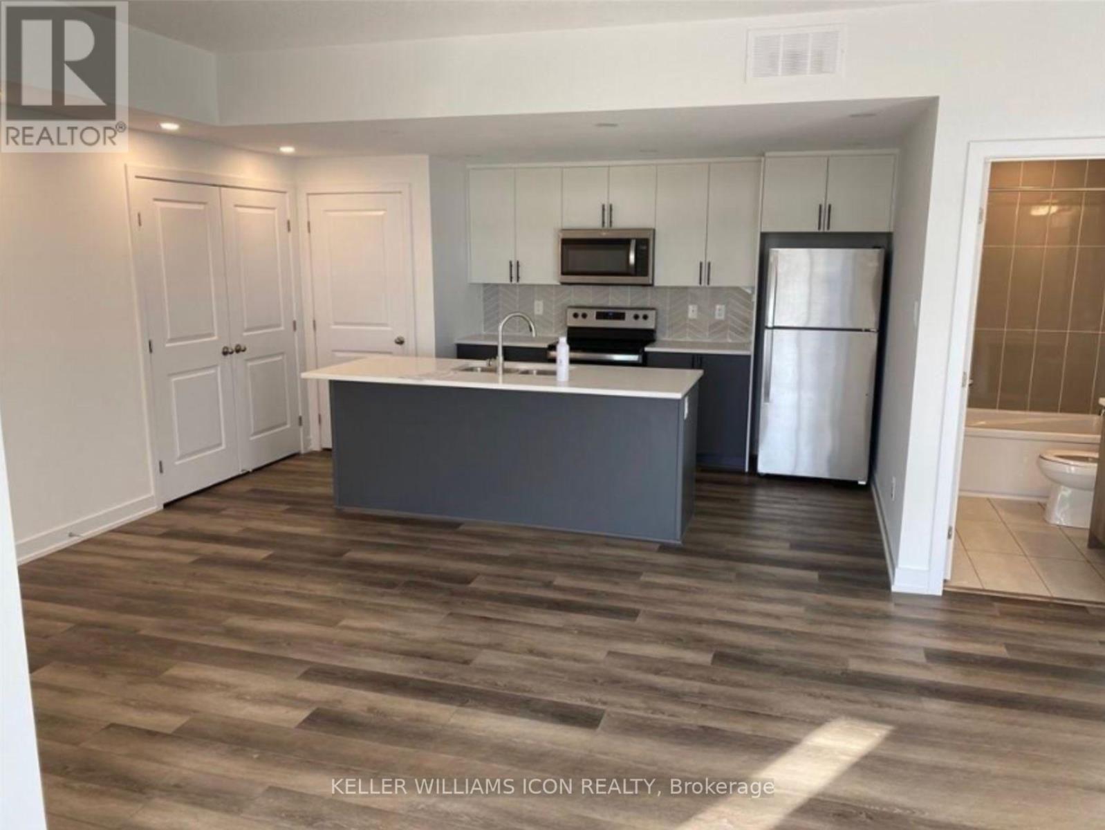 H - 35 Overberg Way, Ottawa, Ontario  K2S 2Y4 - Photo 2 - X13464290