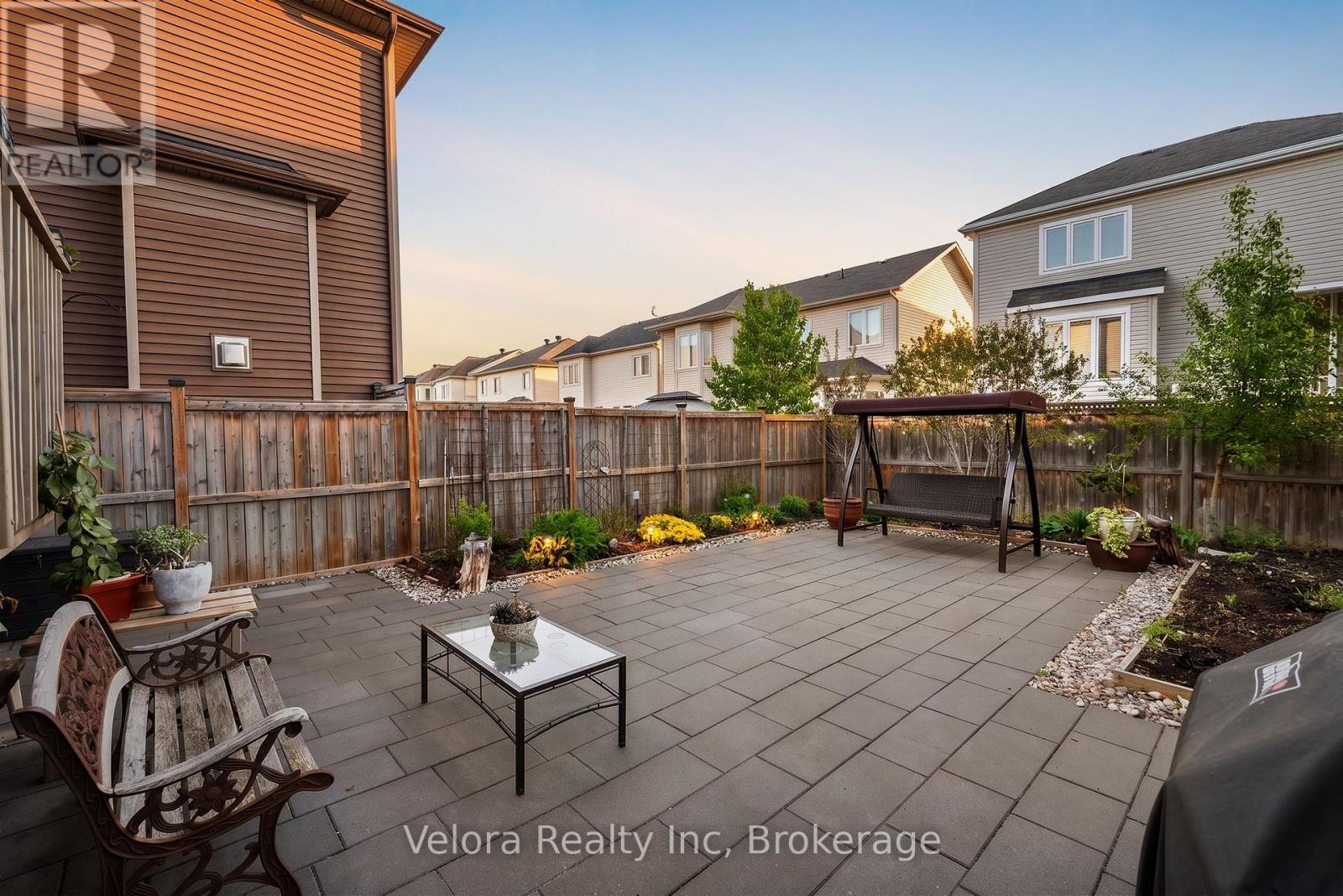352 Warmstone Drive, Ottawa, Ontario  K2S 0W3 - Photo 38 - X13464402