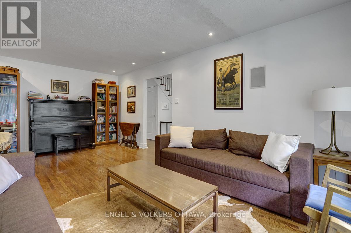 516 Buchanan Crescent, Ottawa, Ontario  K1J 7X9 - Photo 8 - X13464434