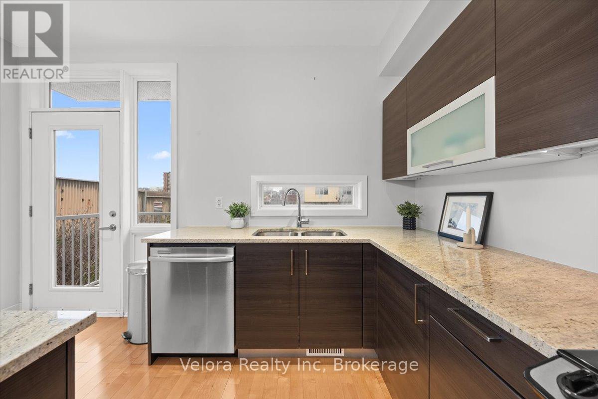 63f Young Street, Ottawa, Ontario  K1S 5T5 - Photo 18 - X13464448