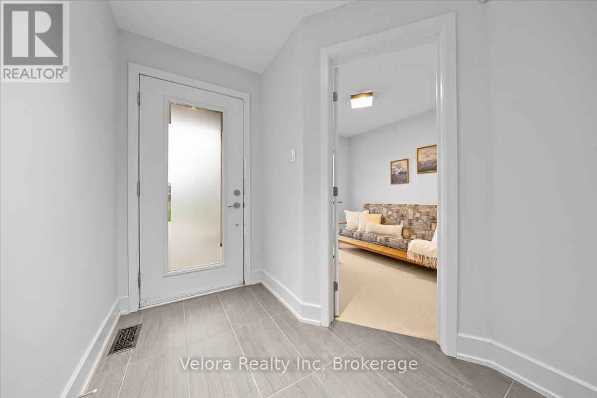 63f Young Street, Ottawa, Ontario  K1S 5T5 - Photo 4 - X13464448