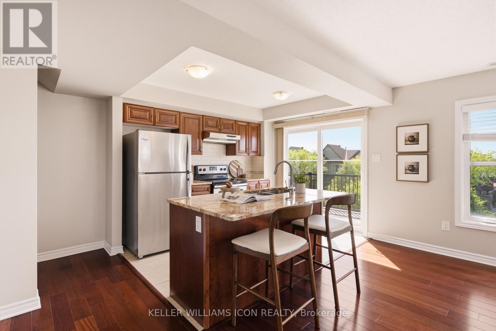 528 Clearbrook Drive, Ottawa, Ontario  K2J 5X5 - Photo 4 - X13464454