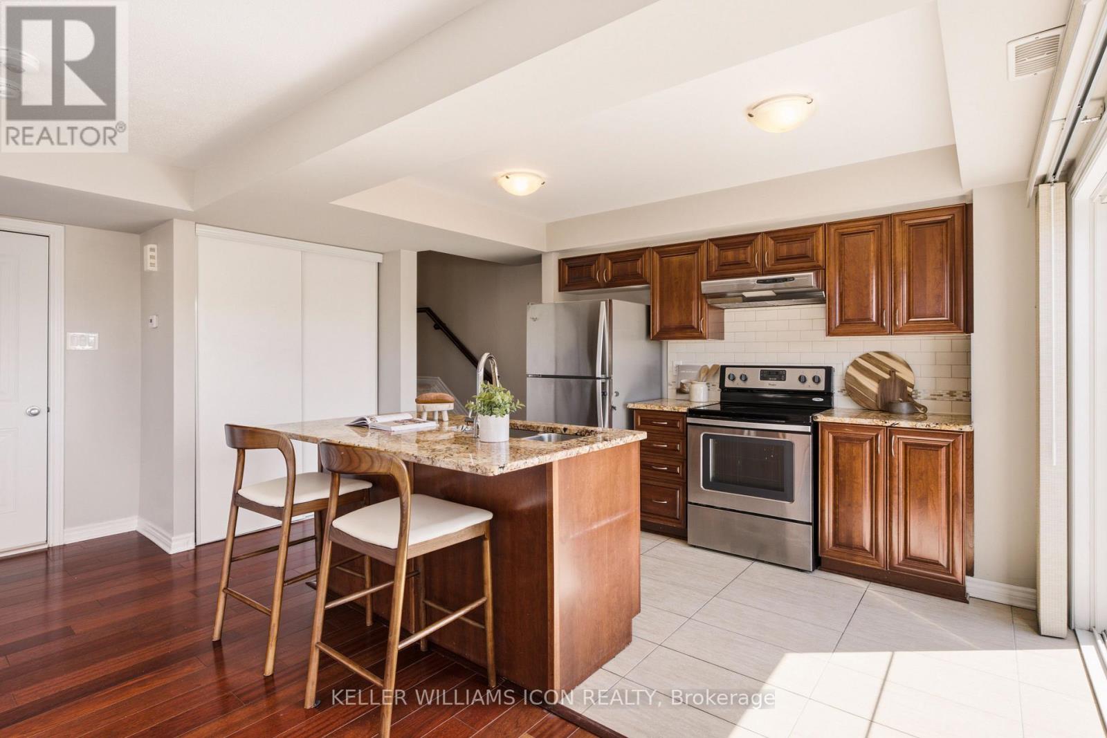 528 Clearbrook Drive, Ottawa, Ontario  K2J 5X5 - Photo 7 - X13464454