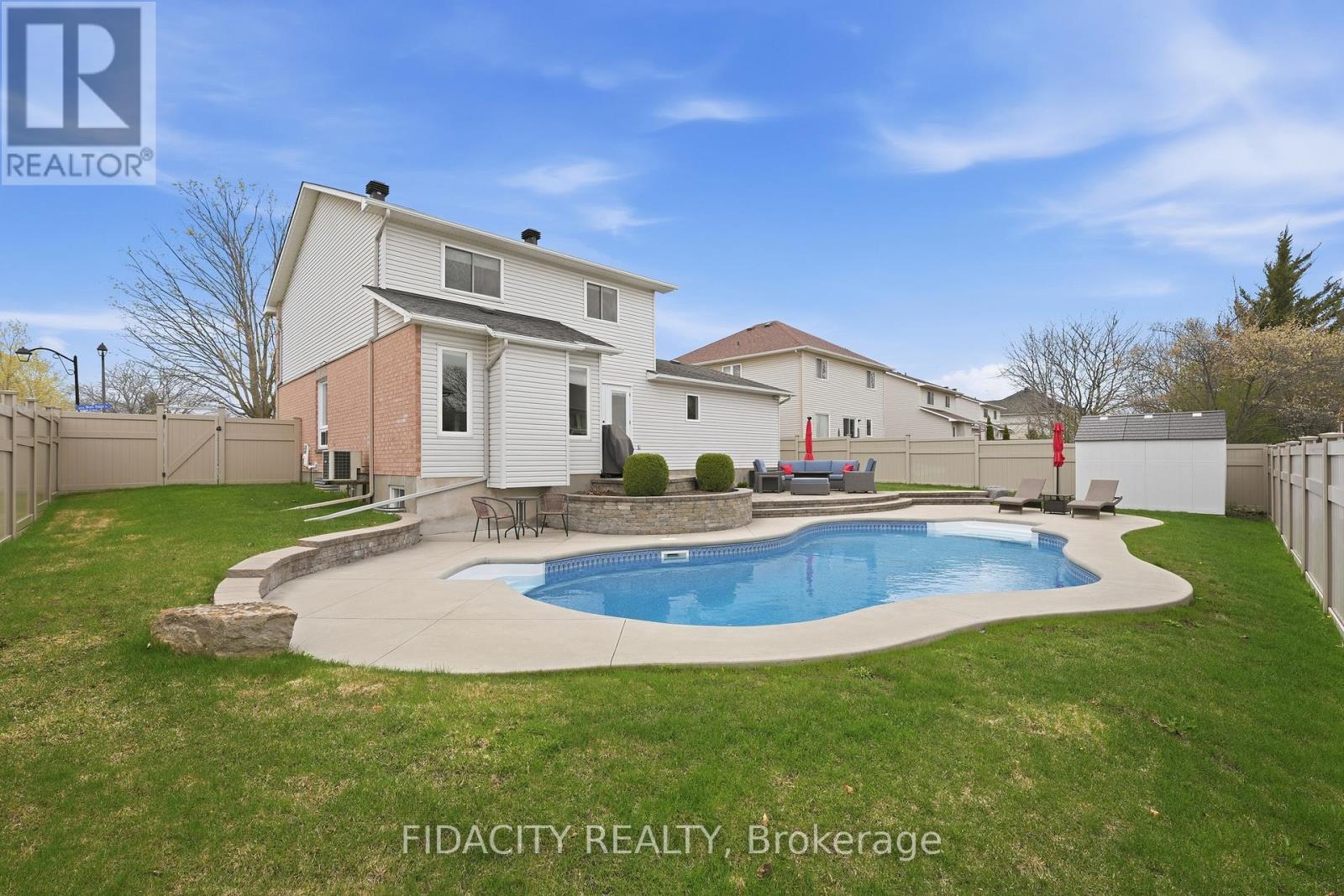 21 West Ridge Drive, Ottawa, Ontario  K2S 1S4 - Photo 2 - X13464530