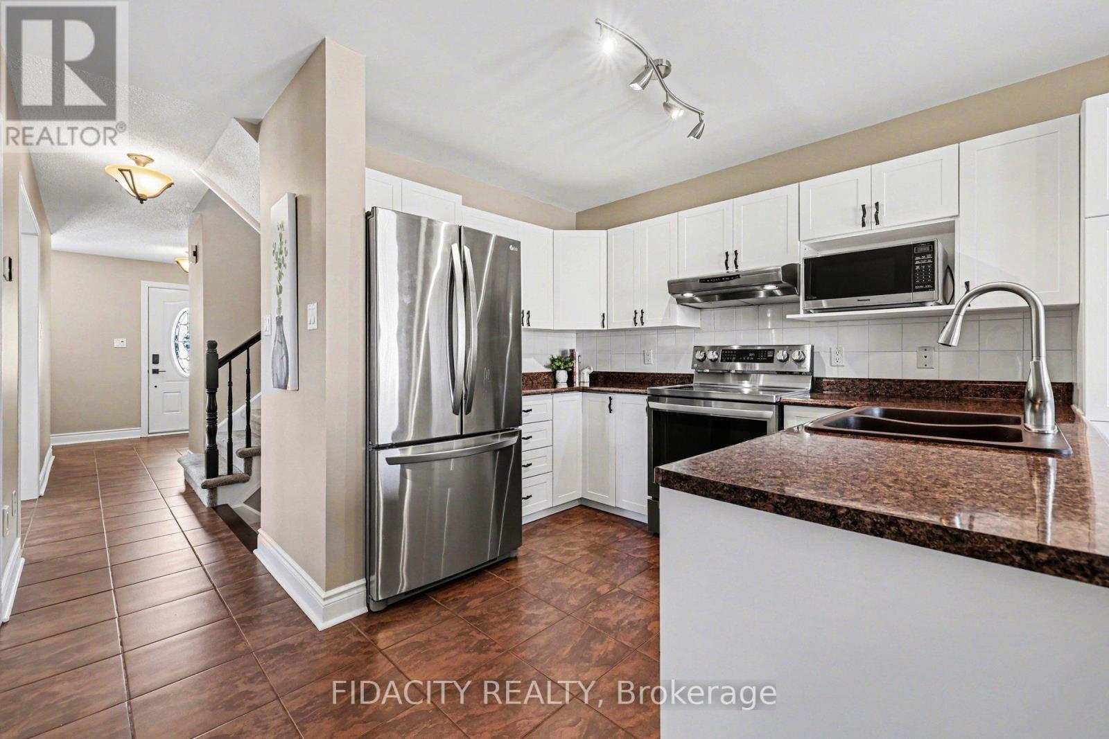 21 West Ridge Drive, Ottawa, Ontario  K2S 1S4 - Photo 8 - X13464530
