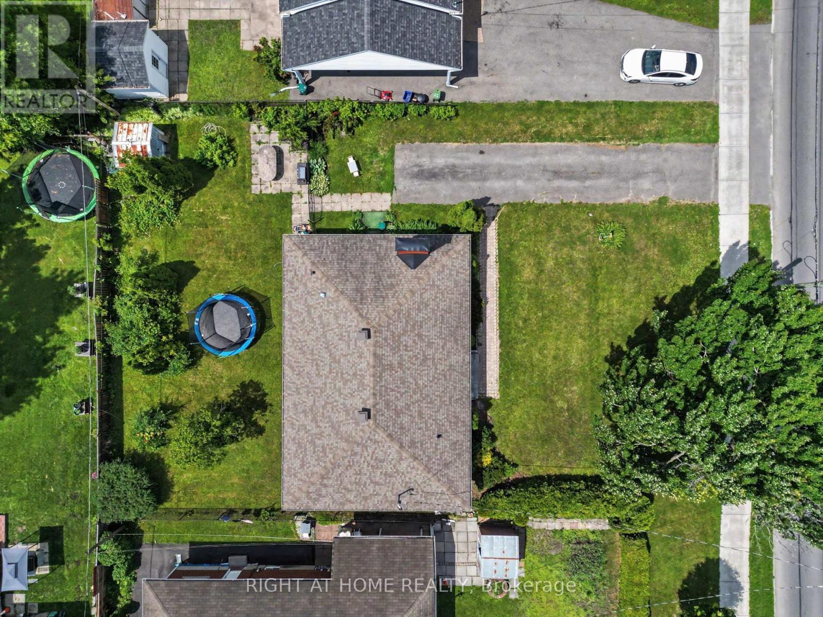 1640 Fisher Avenue, Ottawa, Ontario  K2C 1X6 - Photo 2 - X13464614