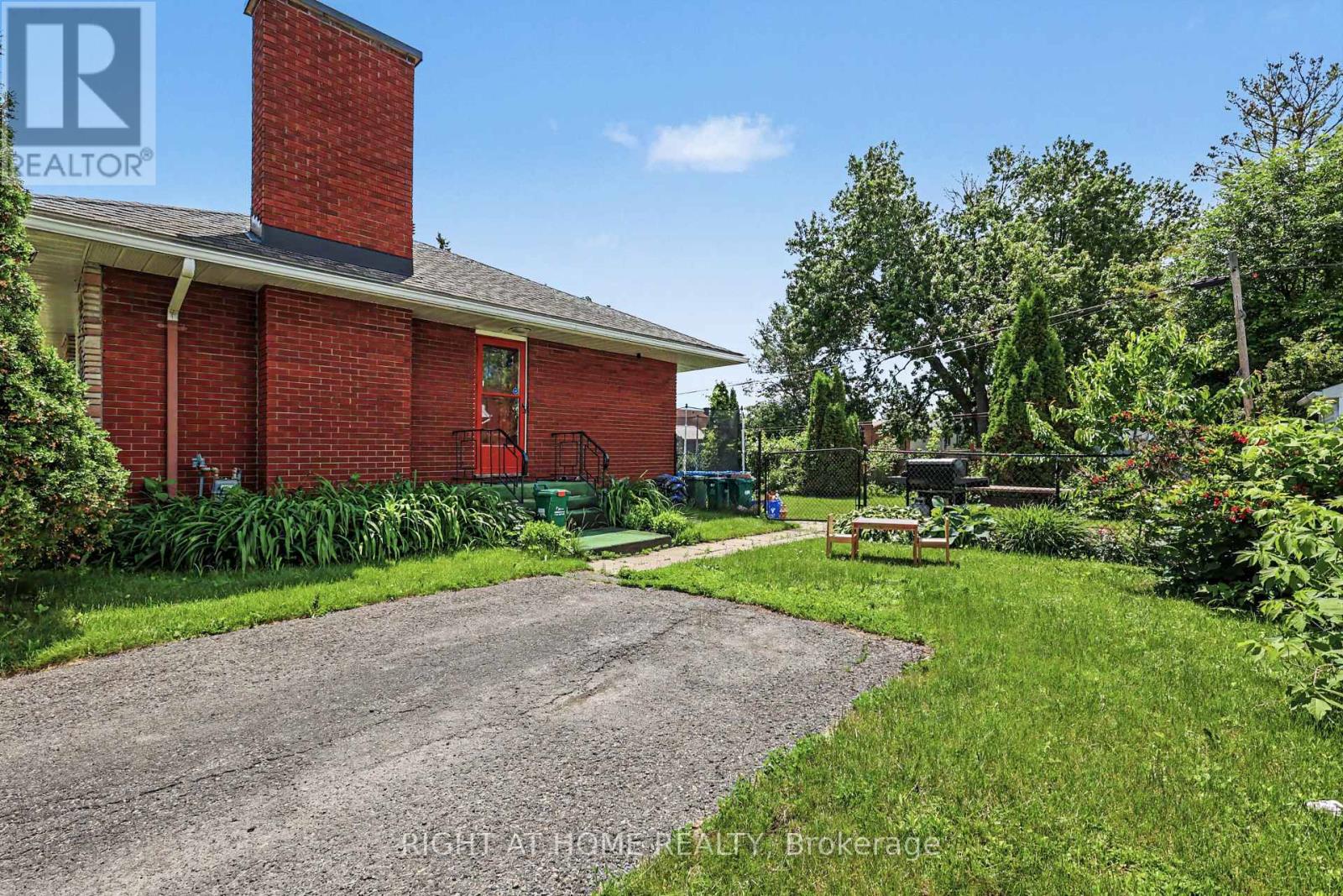 1640 Fisher Avenue, Ottawa, Ontario  K2C 1X6 - Photo 20 - X13464614