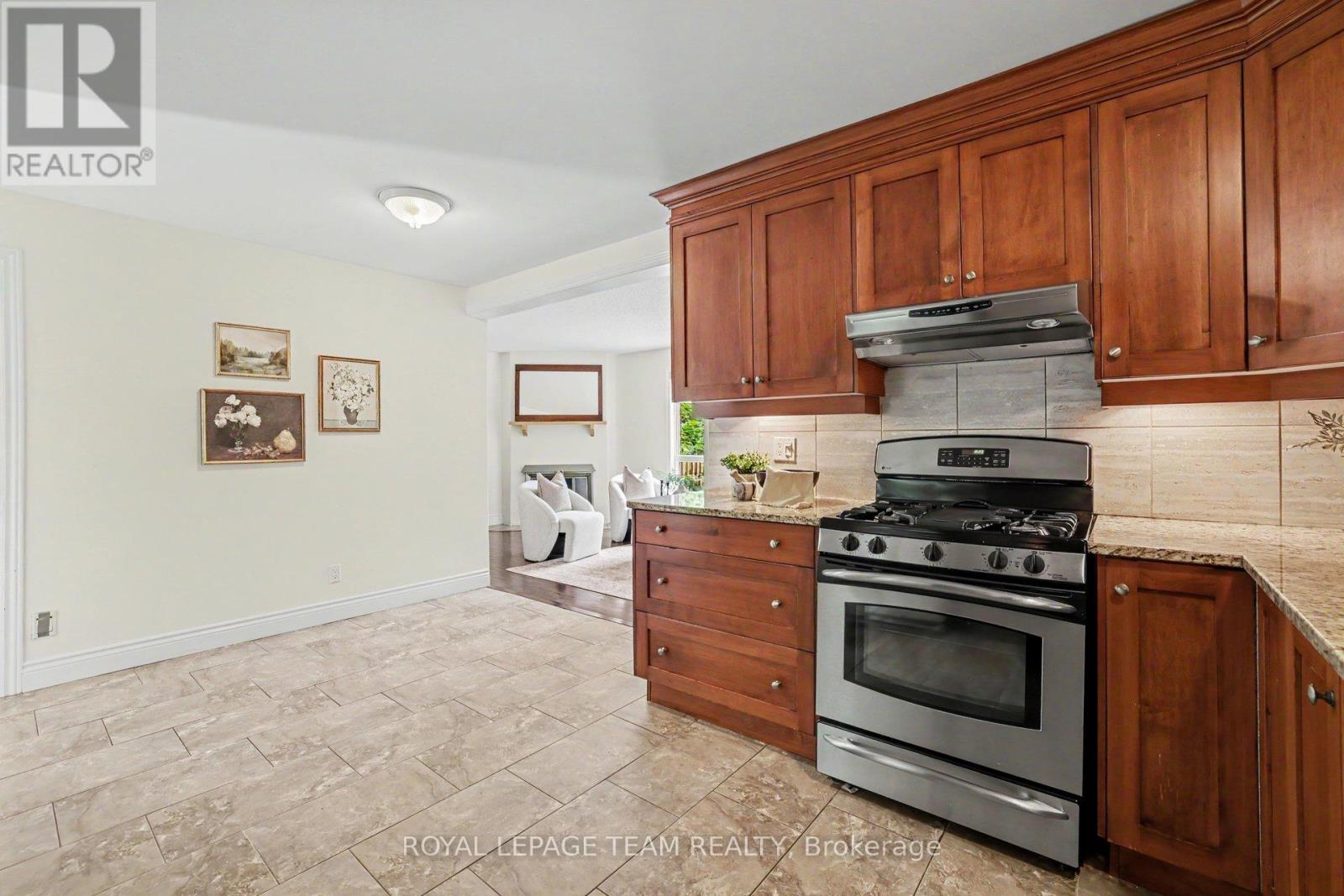 26 Bernier Terrace, Ottawa, Ontario  K2L 2V2 - Photo 12 - X13464652