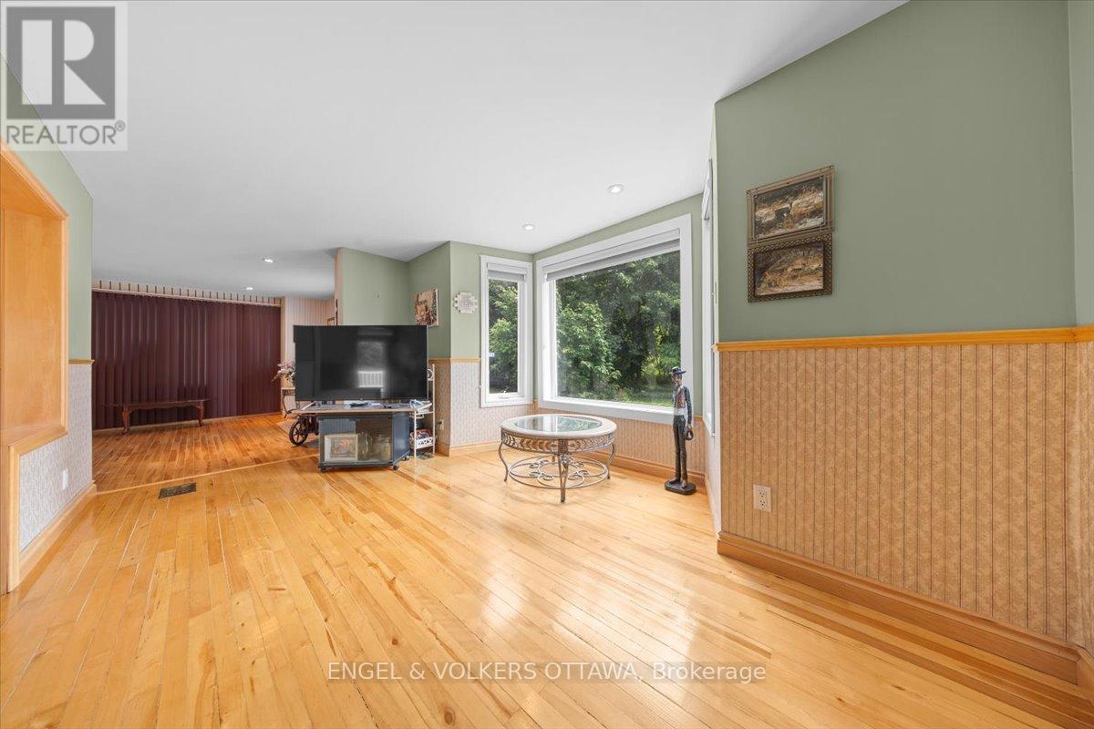 2481 Manse Road, Ottawa, Ontario  K4C 1C6 - Photo 10 - X13464678