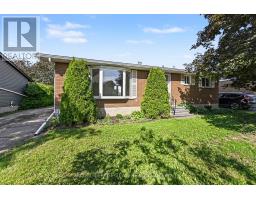 855 KEDROSKY DRIVE, Renfrew, Ontario