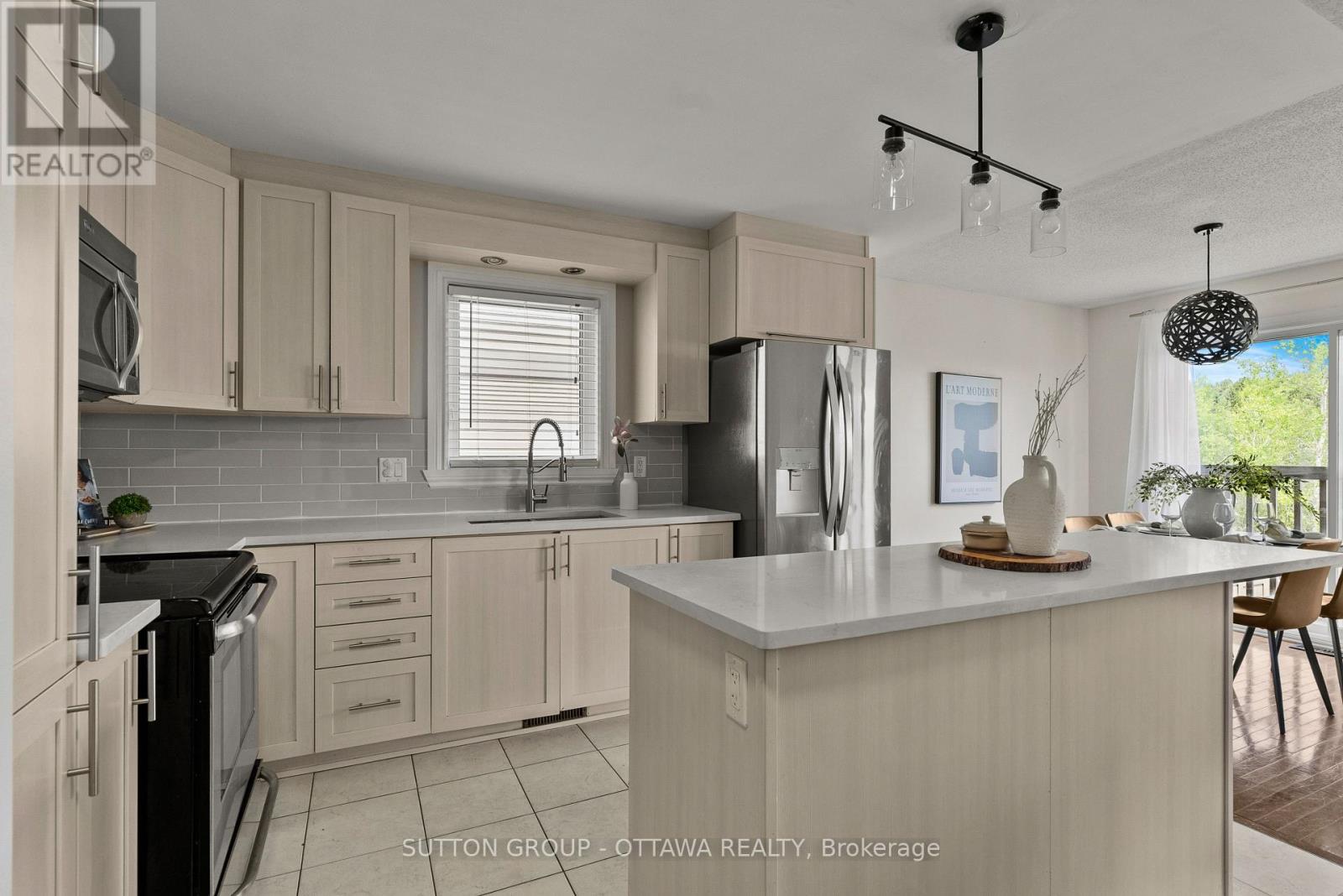 84 Nathalie Street, Clarence-Rockland, Ontario  K4K 0J3 - Photo 5 - X13464836