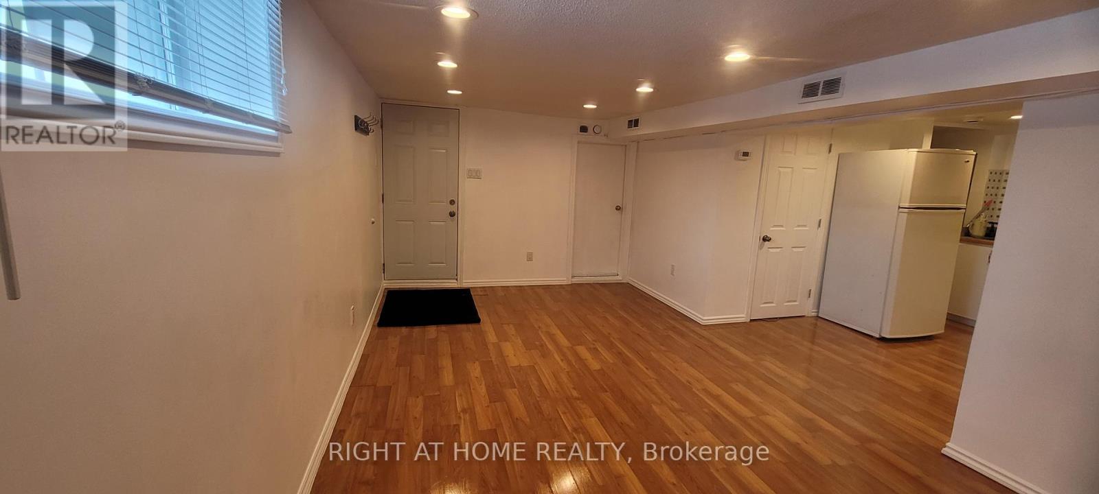 298 Montfort Street, Ottawa, Ontario  K1L 5N6 - Photo 4 - X13464846
