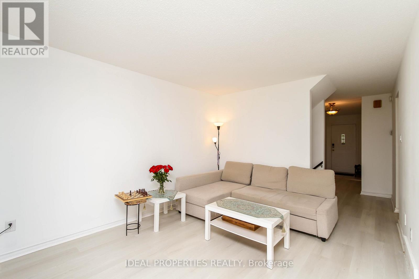 26 - 2415 Southvale Crescent, Ottawa, Ontario  K1B 4T9 - Photo 4 - X13464864
