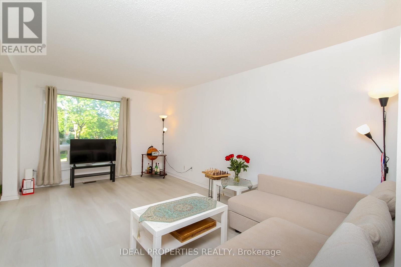 26 - 2415 Southvale Crescent, Ottawa, Ontario  K1B 4T9 - Photo 5 - X13464864