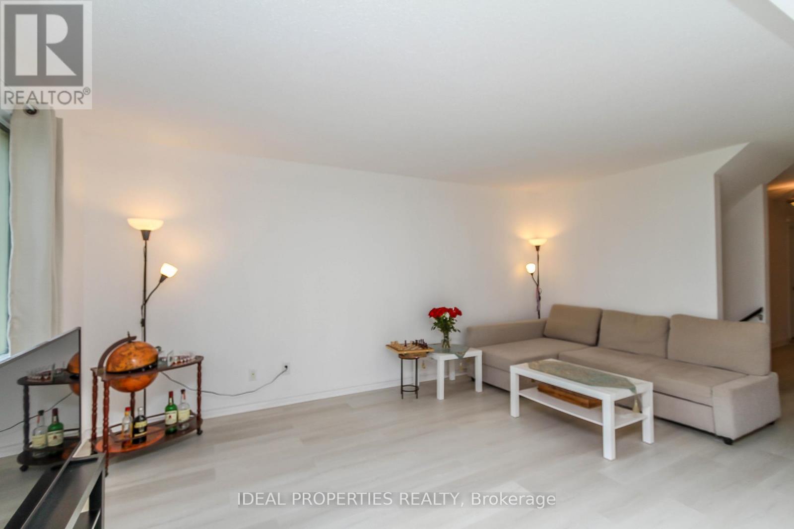 26 - 2415 Southvale Crescent, Ottawa, Ontario  K1B 4T9 - Photo 7 - X13464864