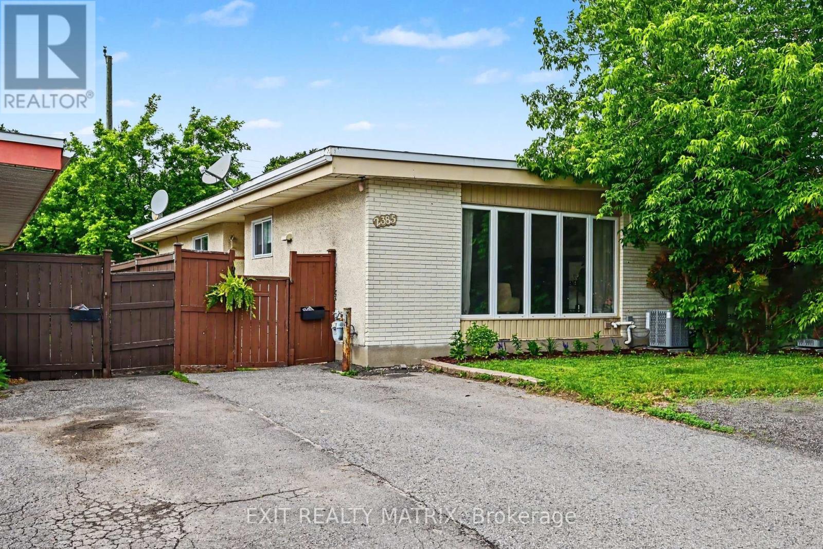 2385 WALKLEY ROAD, Ottawa, Ontario