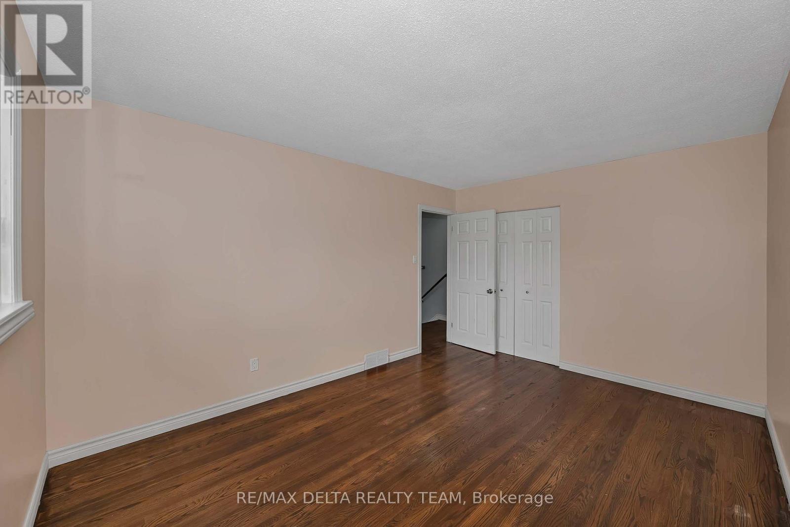 841 Balsam Drive, Ottawa, Ontario  K1E 1B8 - Photo 21 - X13464896