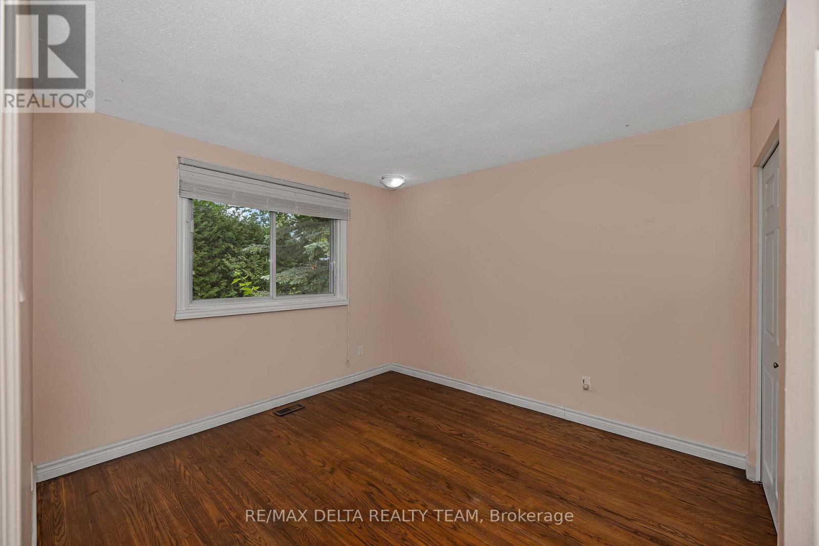 841 Balsam Drive, Ottawa, Ontario  K1E 1B8 - Photo 23 - X13464896
