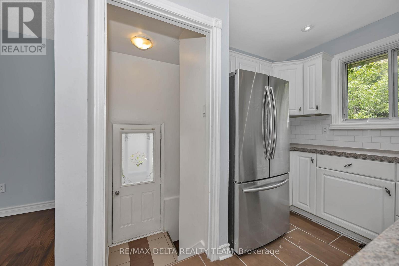 841 Balsam Drive, Ottawa, Ontario  K1E 1B8 - Photo 26 - X13464896