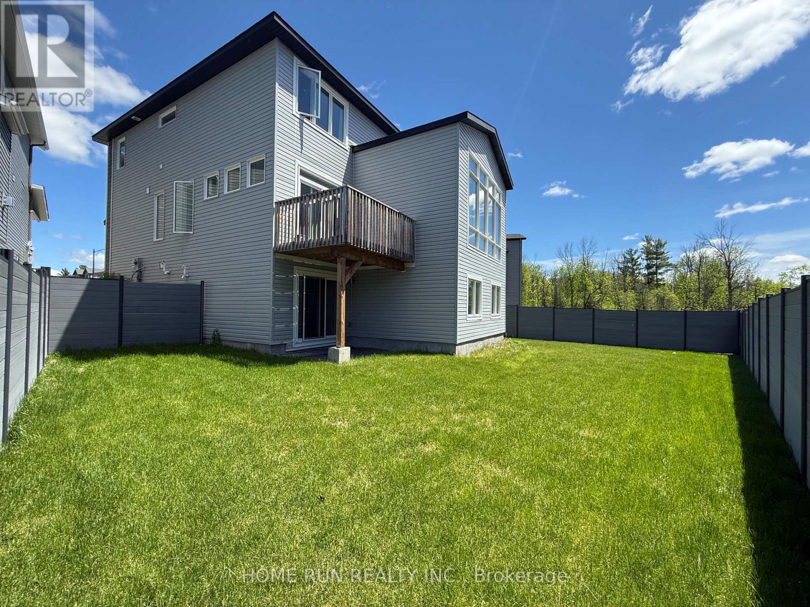 271 Ketchikan Crescent, Ottawa, Ontario  K2T 0S2 - Photo 2 - X13465076