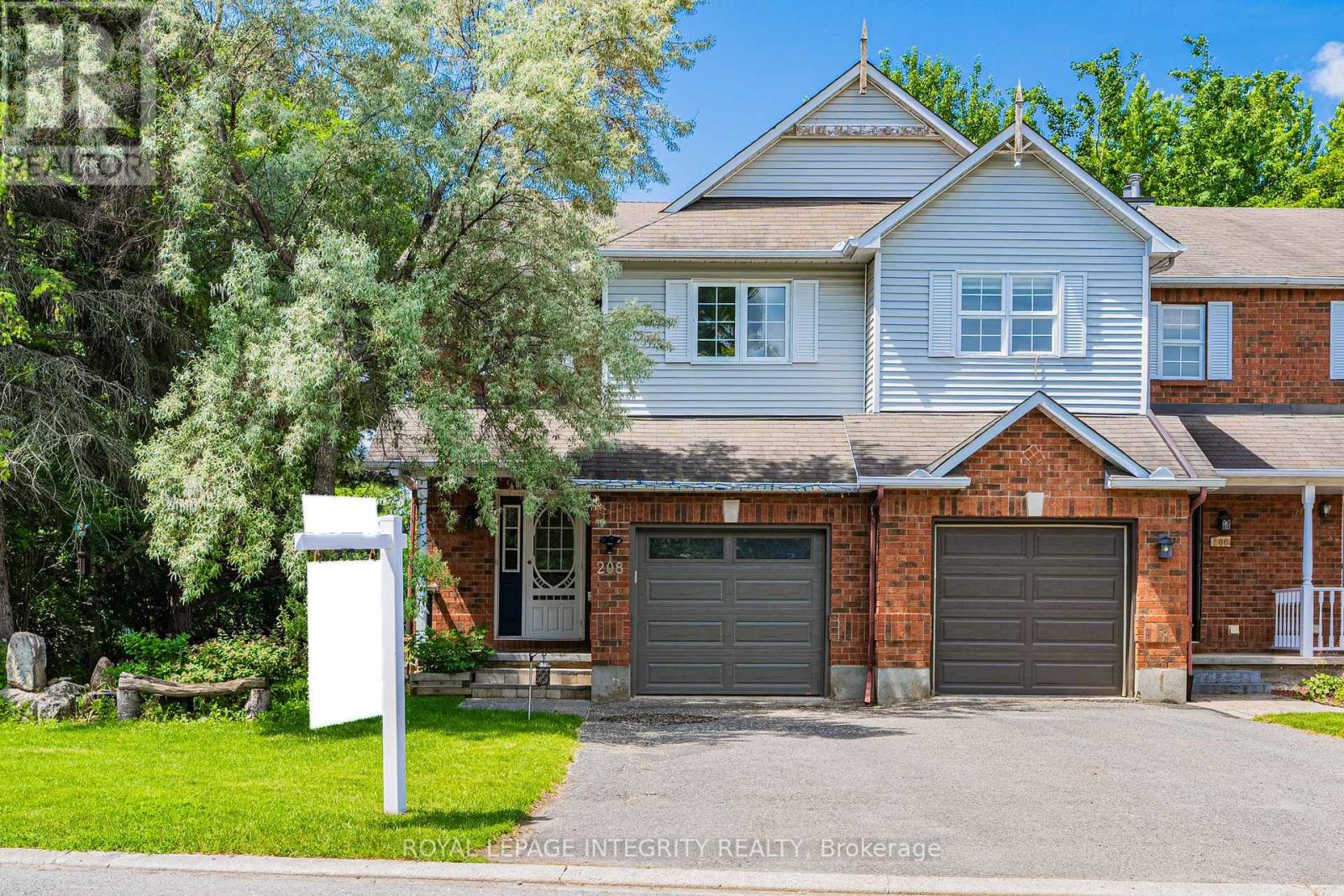 208 BLACKDOME CRESCENT, Ottawa, Ontario