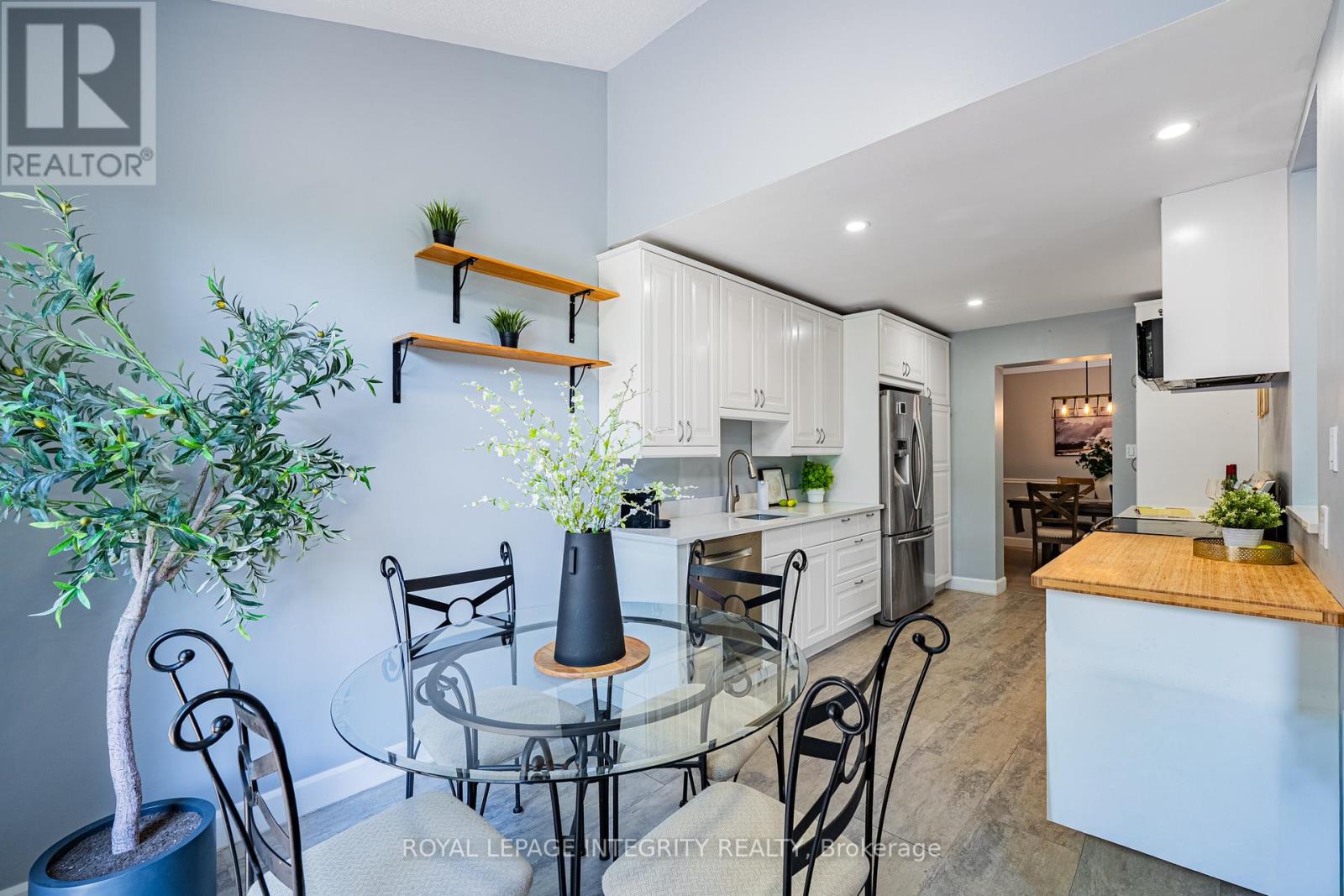 208 Blackdome Crescent, Ottawa, Ontario  K2T 1A6 - Photo 13 - X13465090