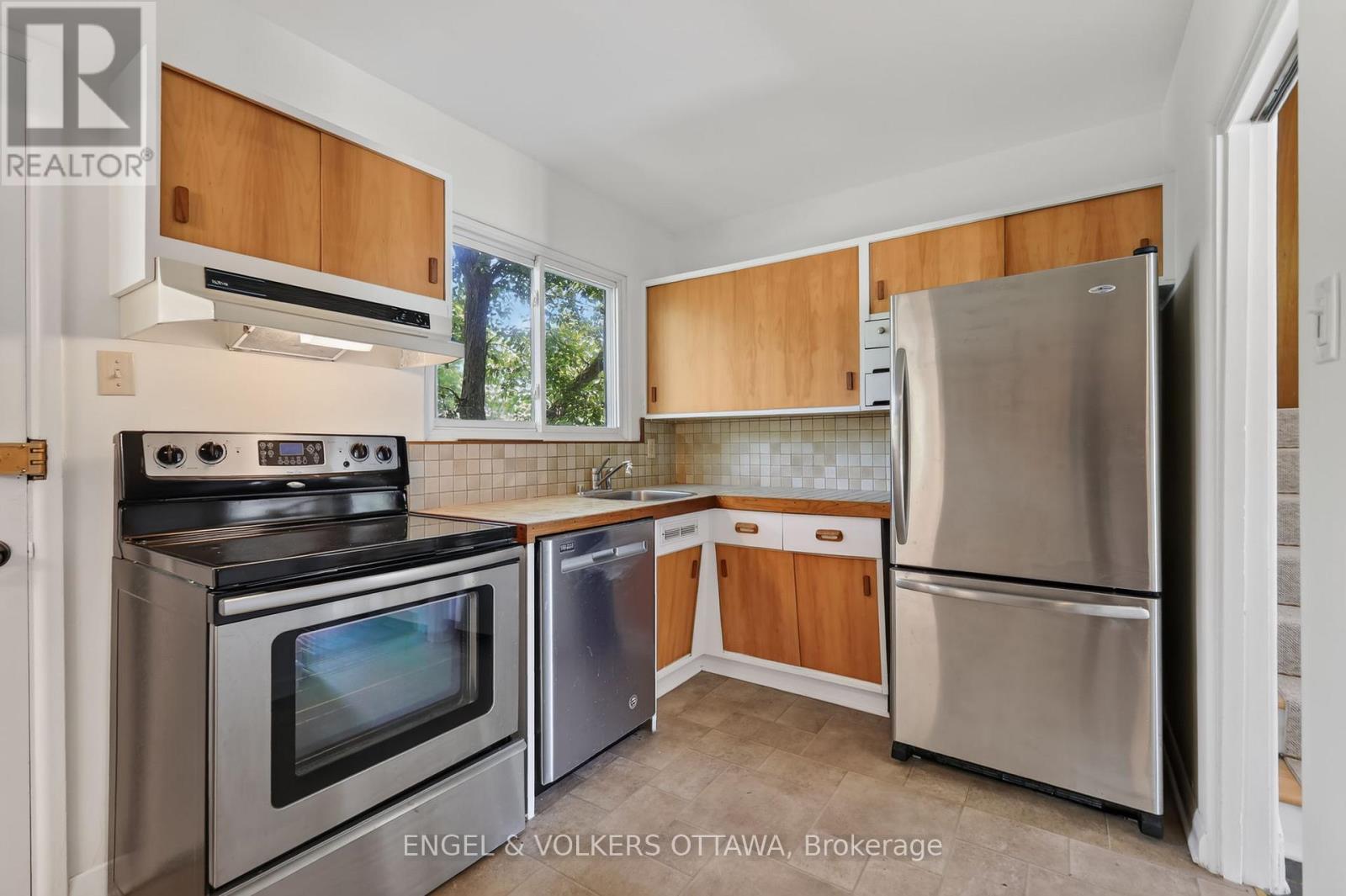 1363 Heron Road, Ottawa, Ontario  K1V 6A6 - Photo 11 - X13465120
