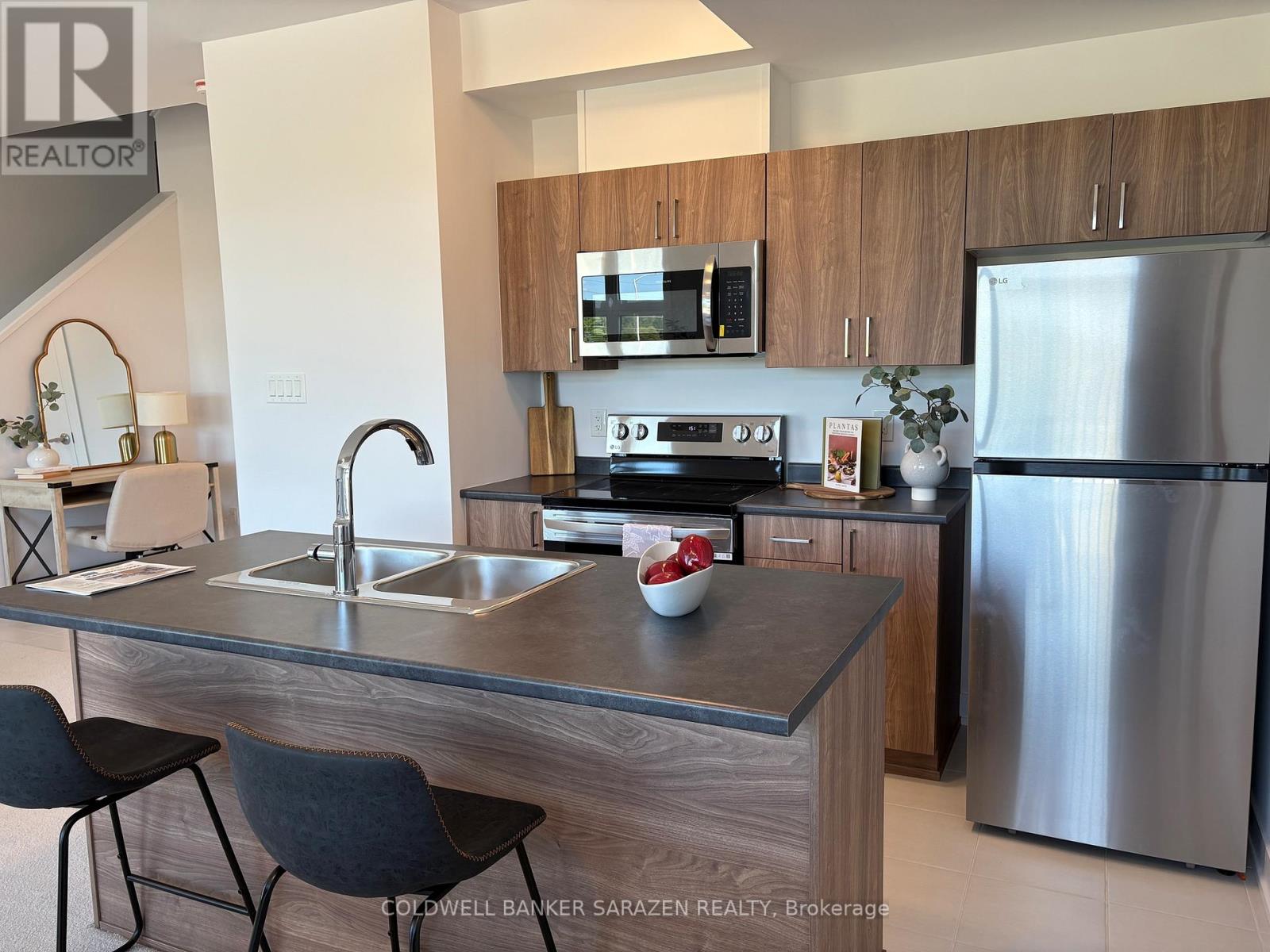 33 Salamander Way, Ottawa, Ontario  K1X 0G1 - Photo 6 - X13465220