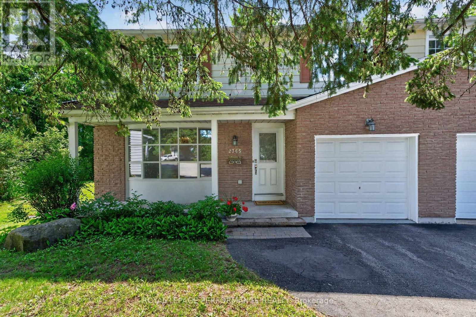 2365 KEYSTONE COURT, Ottawa, Ontario