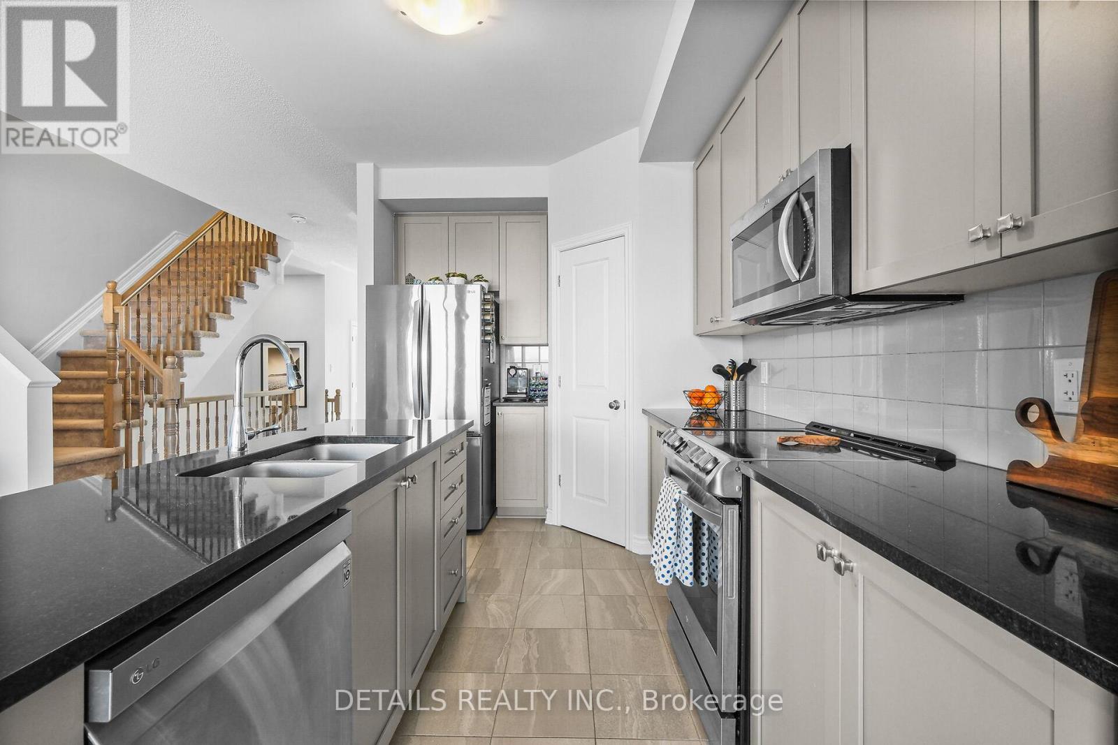 756 Dearborn Private, Ottawa, Ontario  K1T 0W3 - Photo 20 - X13465310